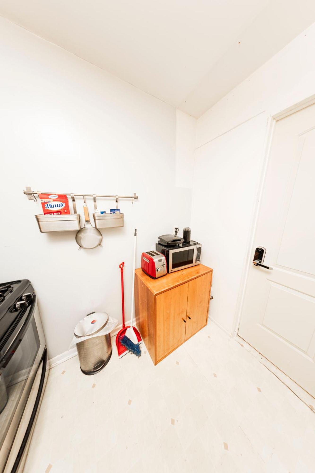 Ground Floor Williamsburg Private Bedroom Near Subway Séjour chez l'habitant New York